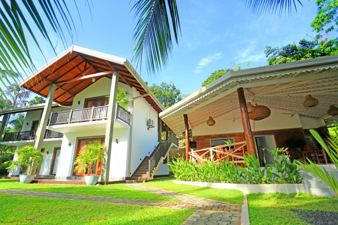 Villa Peacock Walahanduwa Exterior foto