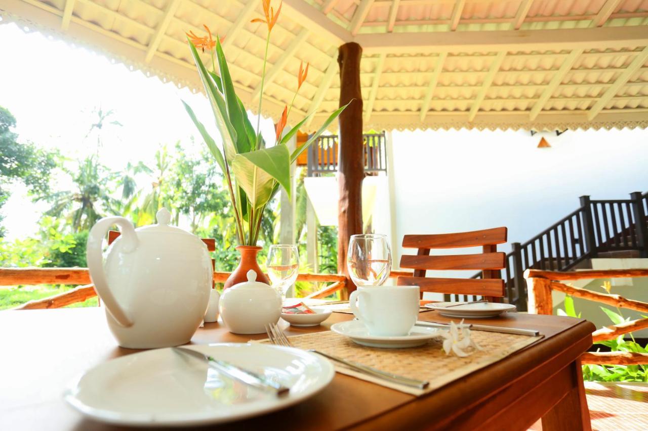 Villa Peacock Walahanduwa Exterior foto