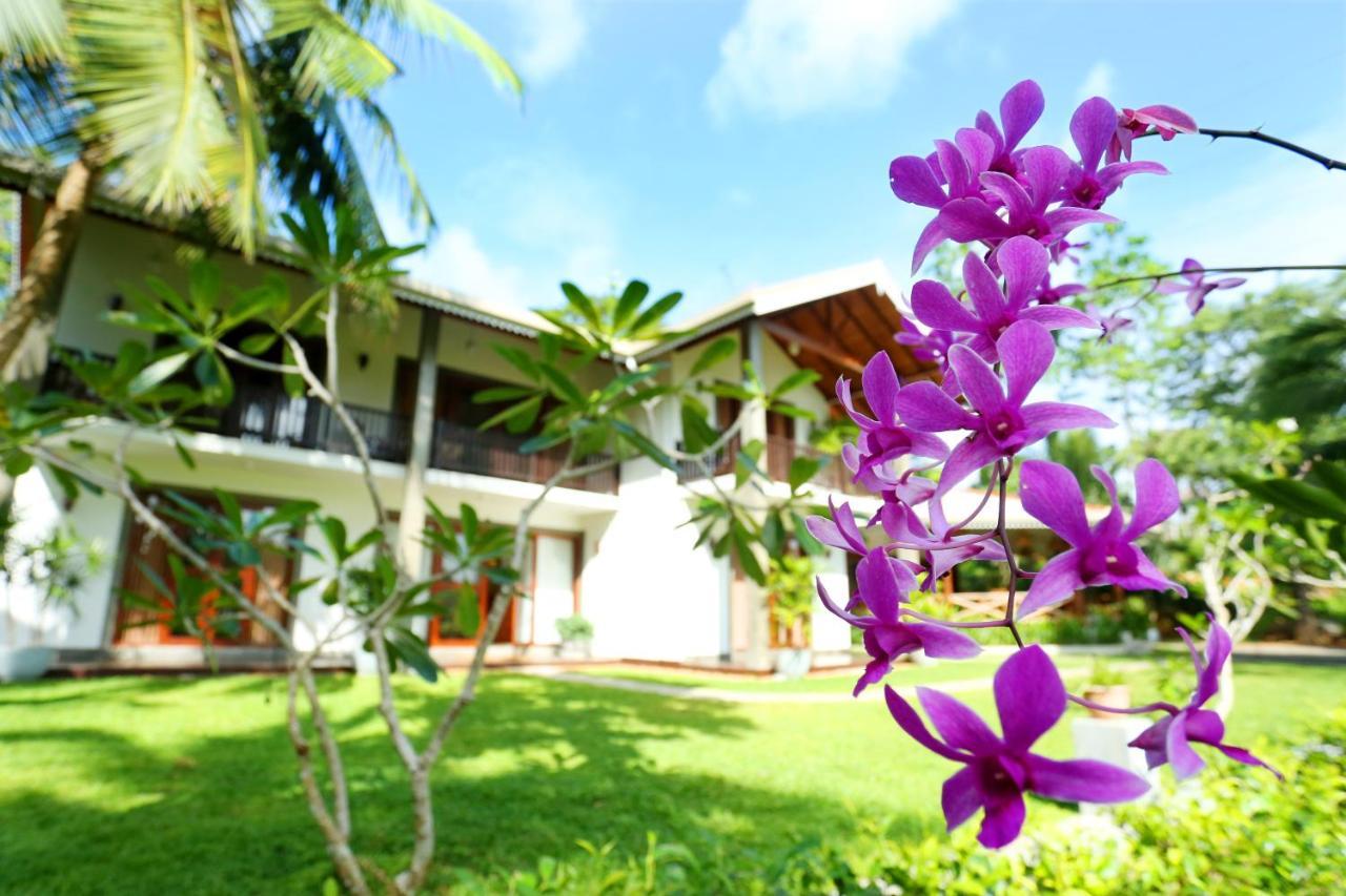 Villa Peacock Walahanduwa Exterior foto